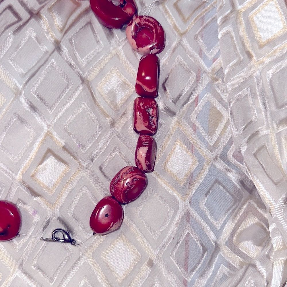 Vintage Rare Custom Crafted Red Black Pink Apple Coral Rock Necklace - Picture 7 of 10